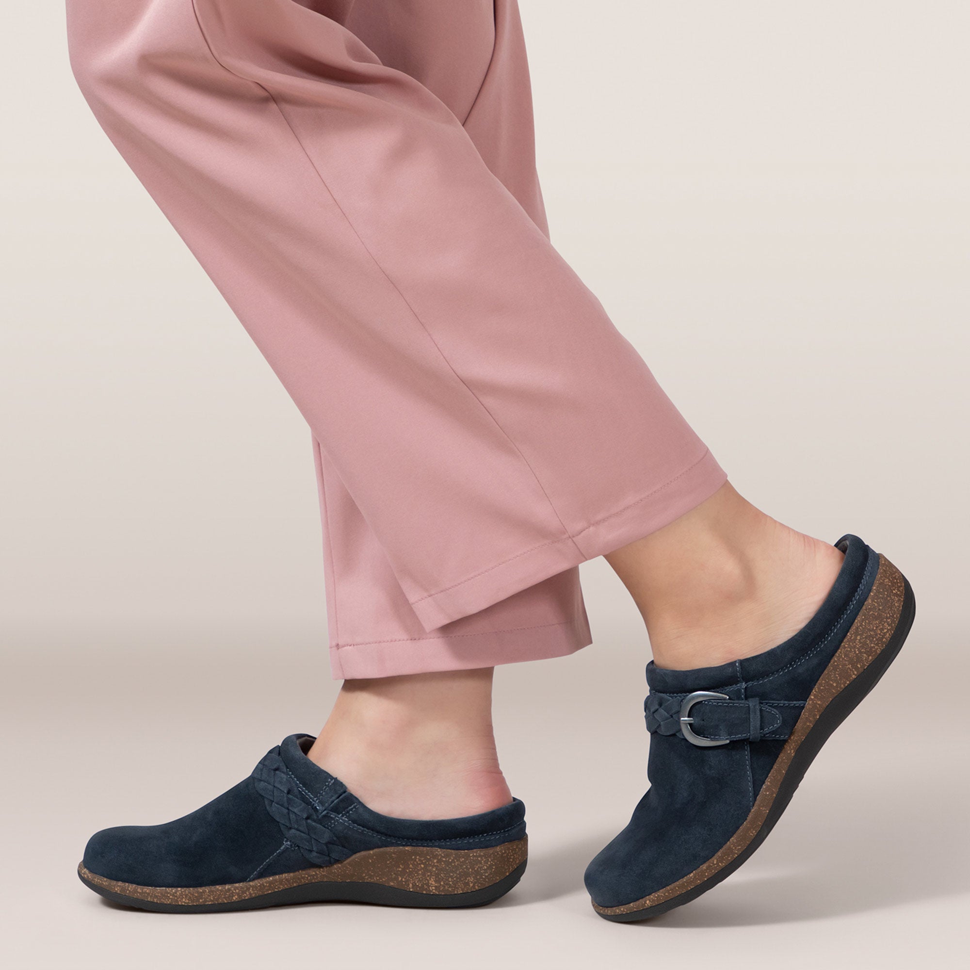 Libby Comfort Clog #color_navy