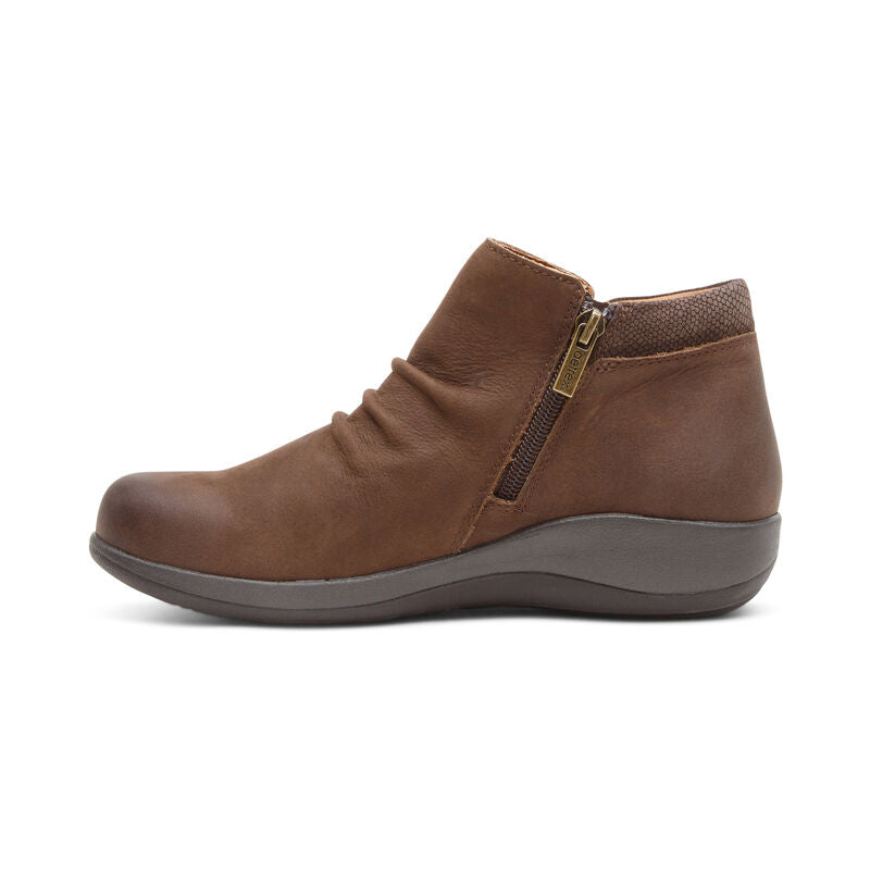 Luna Arch Support Boot Left Angle #color_dark-earth