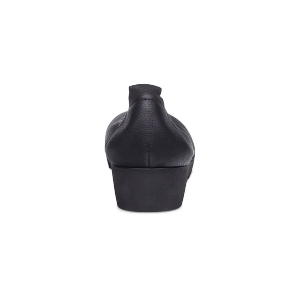 Brianna Slip On #color_black