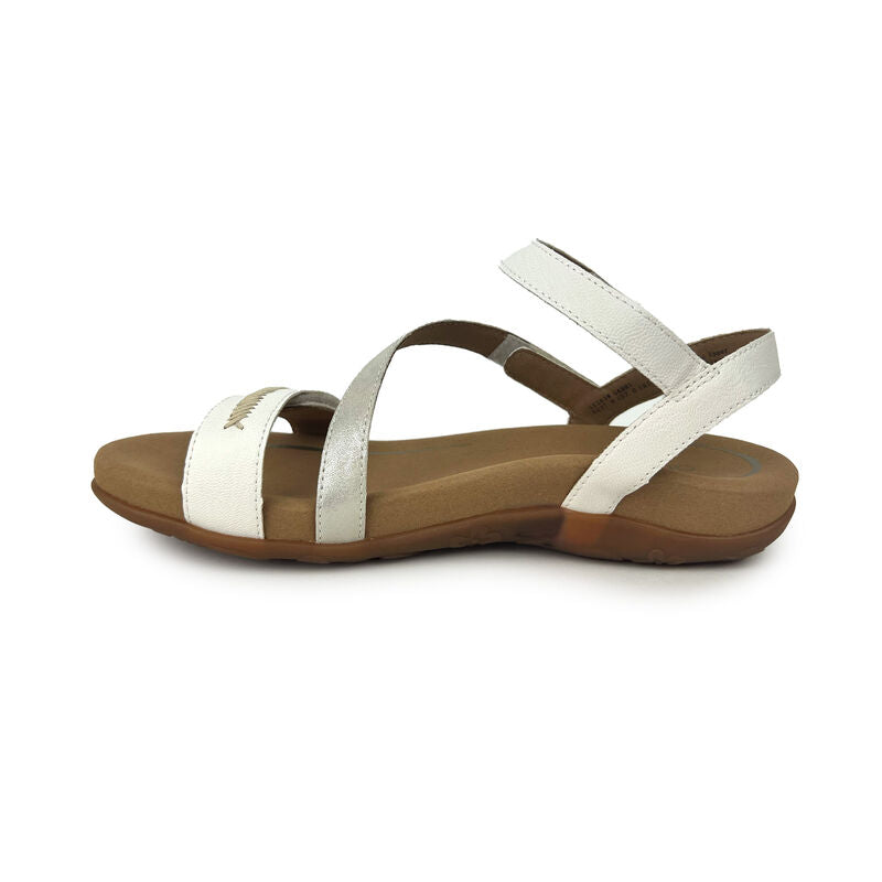 Gabby Adjustable Quarter Strap Sandal #color_white