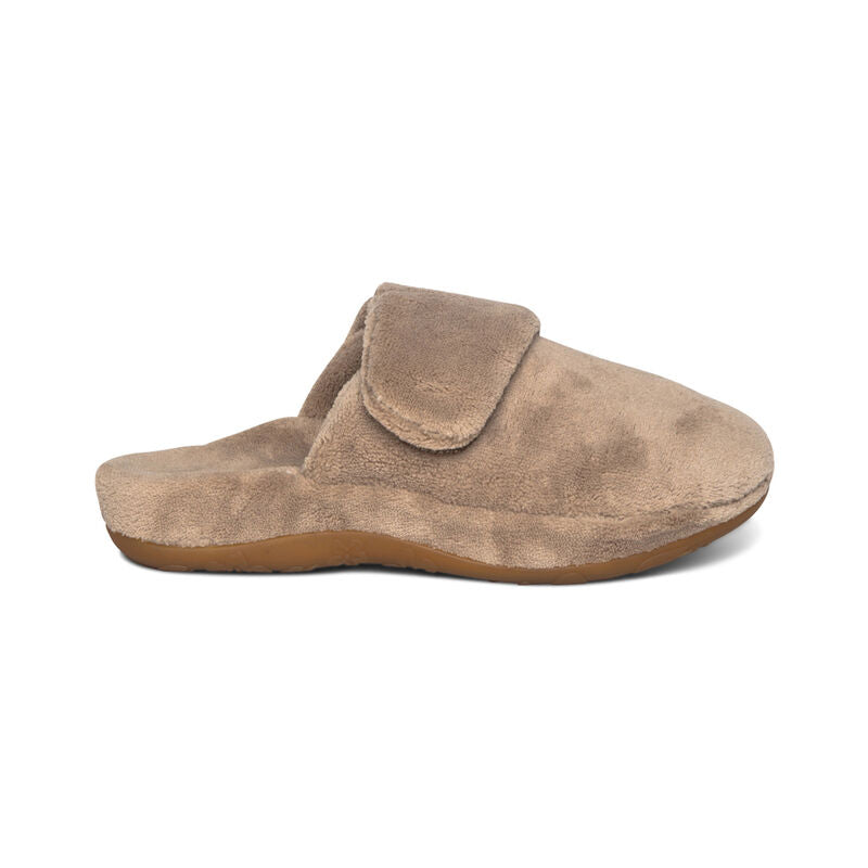 Mandy Closed Toe Slipper Right Angle #color_coffee