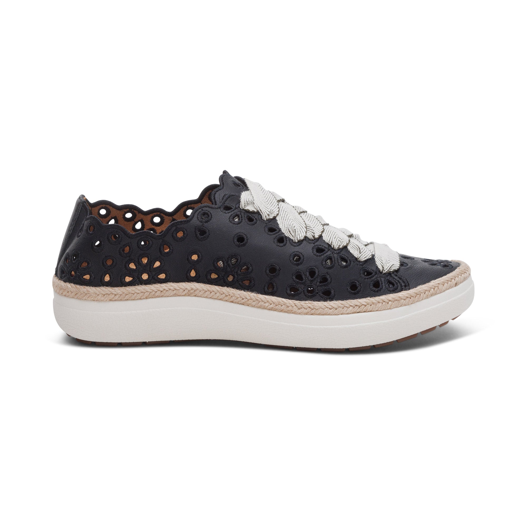 Charlotte Lace Up Sneaker #color_black