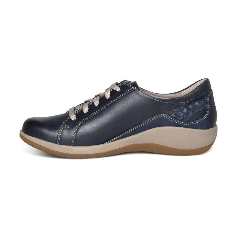 Dana Lace Up Oxford #color_navy