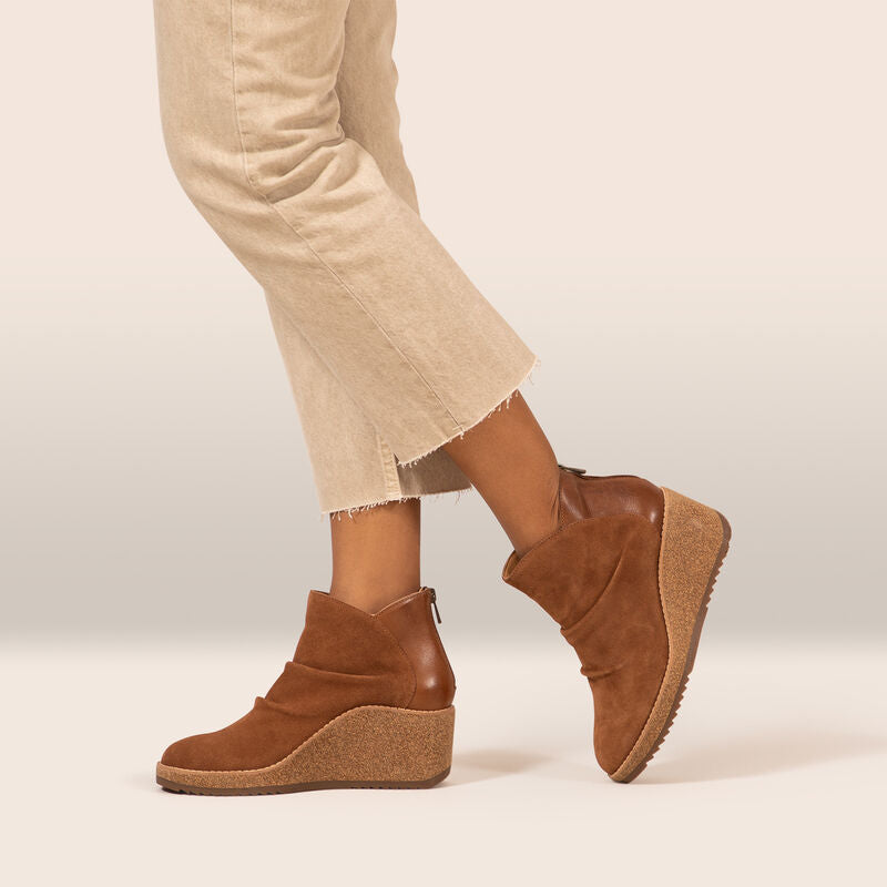 Kara Ankle Wedge Boot #color_cognac