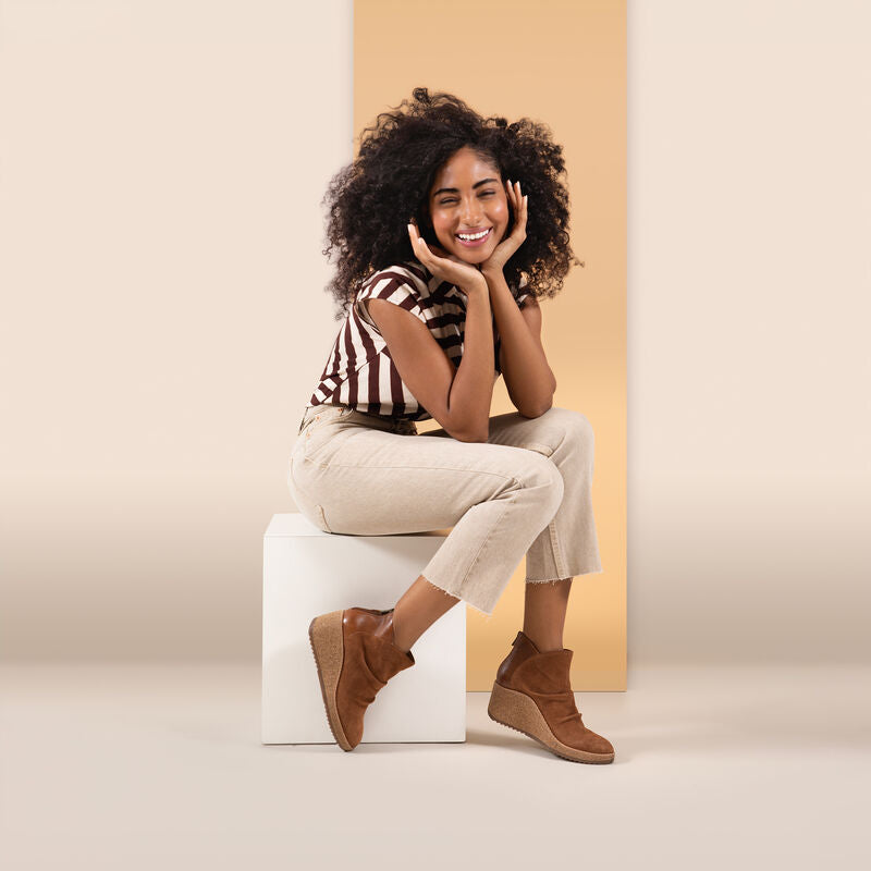 Kara Ankle Wedge Boot #color_cognac