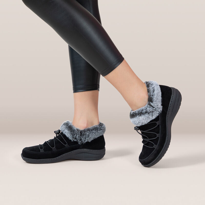 Chrissy Winter Slip-On #color_black