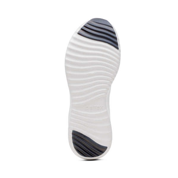 Kinsley Arch Support Sneaker #color_black