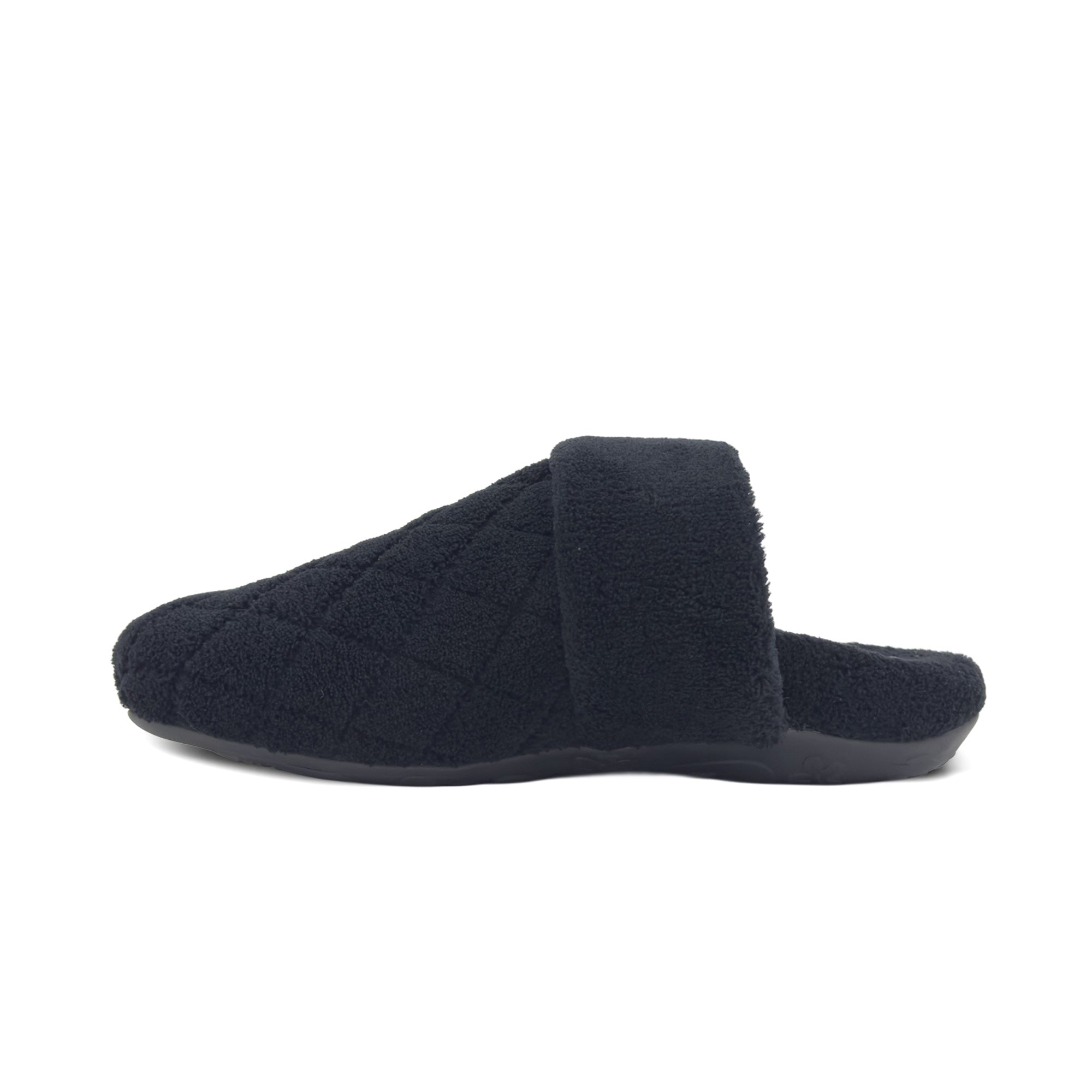 Maya Closed Toe Slipper #color_black