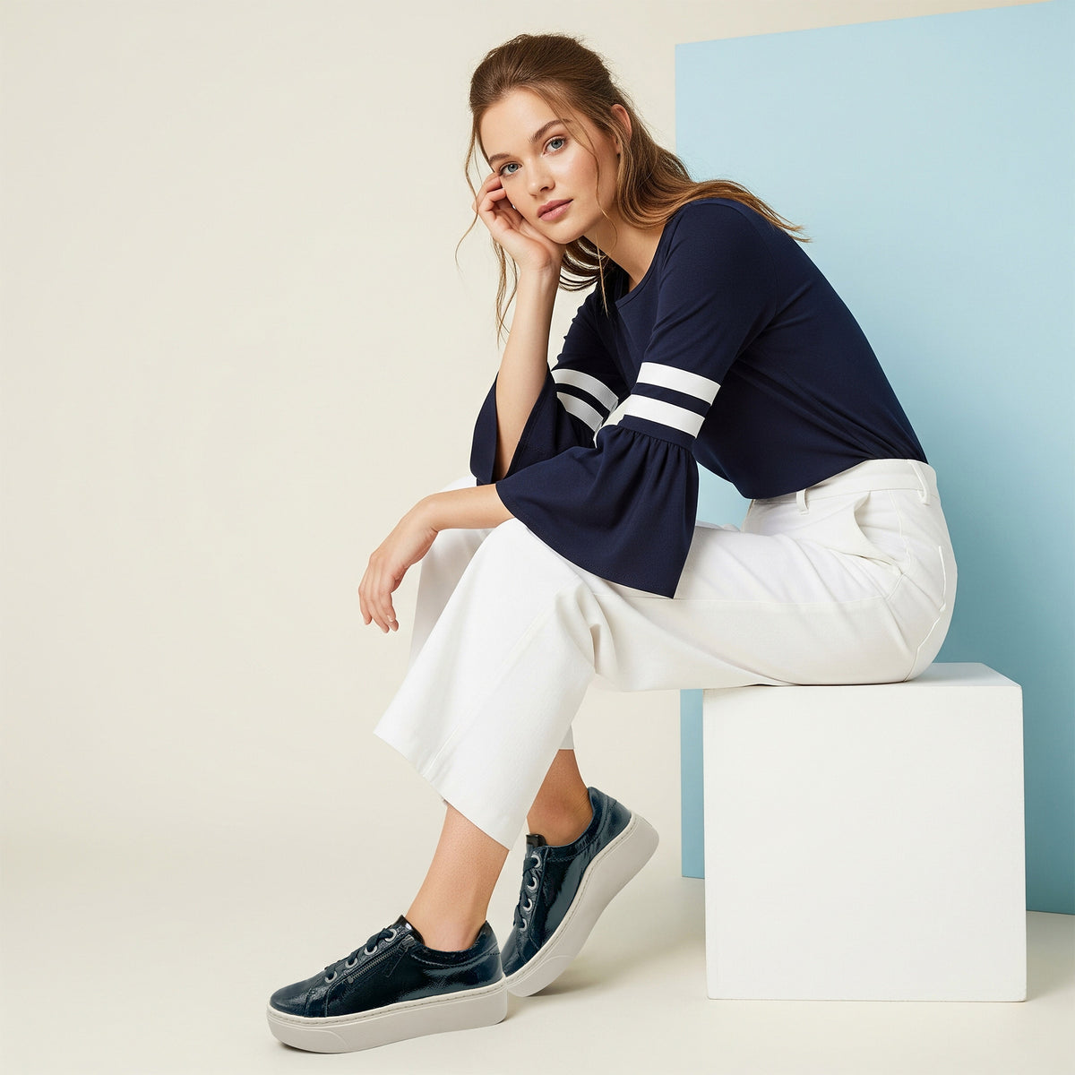 Aubrey Arch Support Platform Sneaker Lifestyle #color_black patent