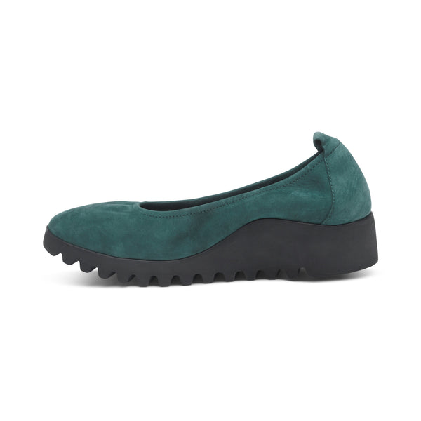 Brianna-Slip-On #color_dark-tea