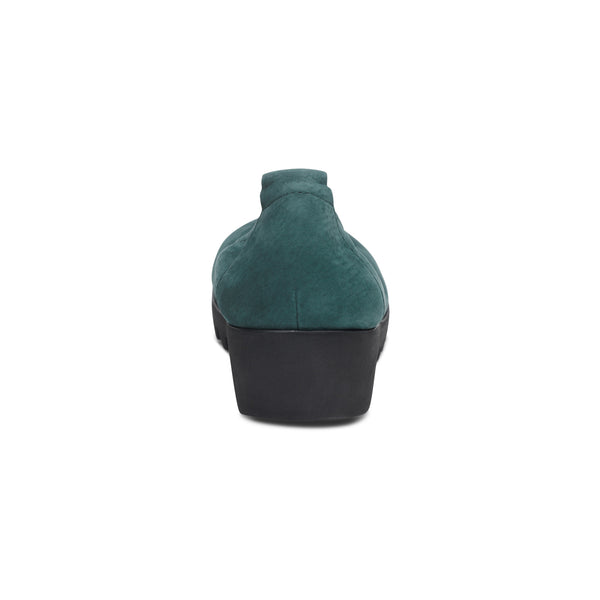 Brianna-Slip-On #color_dark-tea