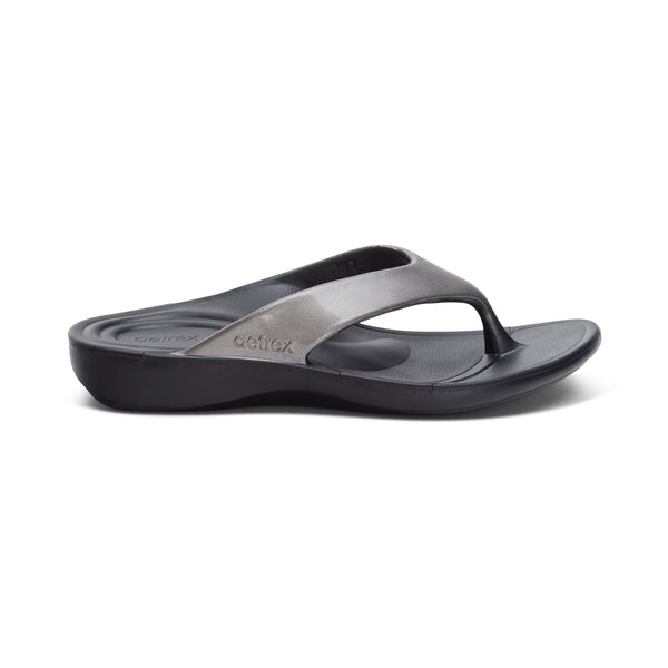 Maui-Flips---Women #color_pewter-metallic