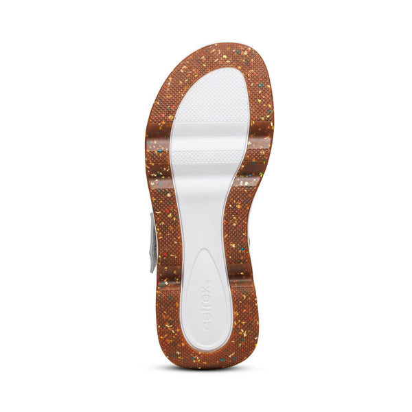 Whit-Water-Friendly-Sport-Sandal #color_mint-white