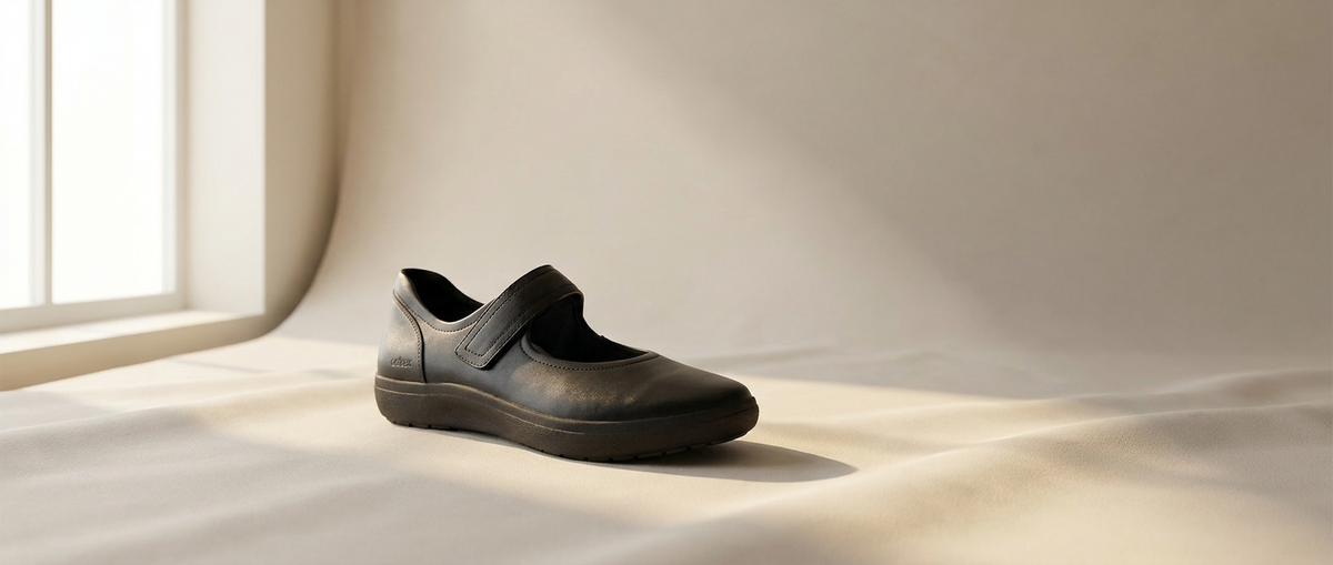 Aetrex Erica hook-and-loop supportive Mary Jane sneaker