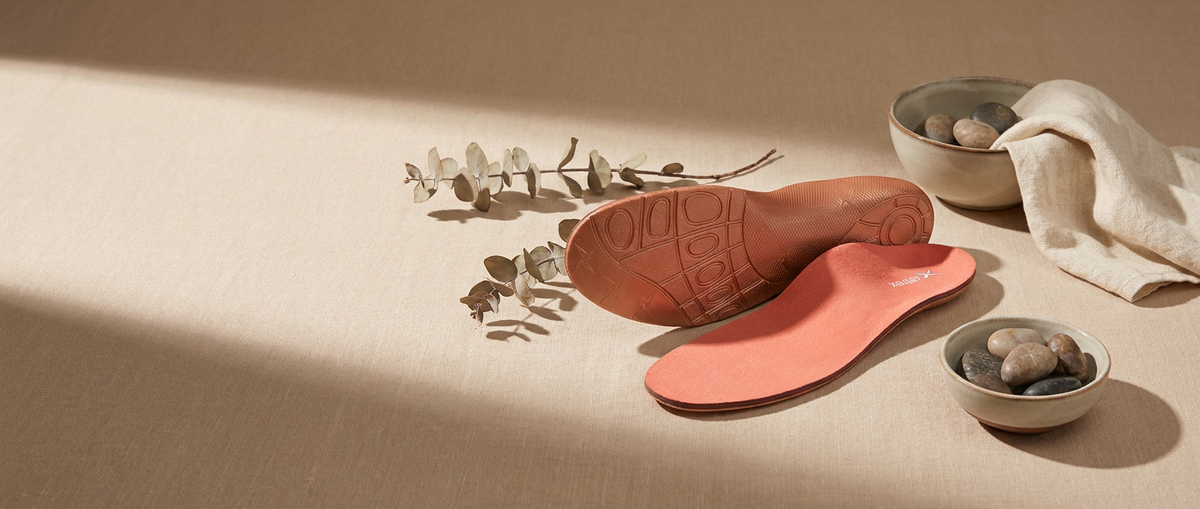 Aetrex Premium Memory Foam orthotic insole — an affordable foot-care gift for foot pain