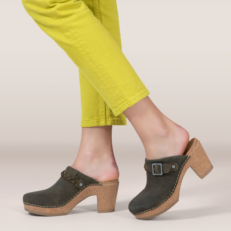 Corey Clog Lifestyle #color_olive