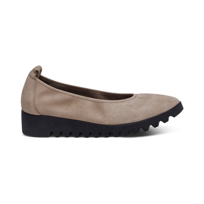 Brianna Slip On #color_taupe