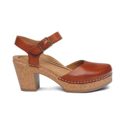 Finley Closed Toe Heel Right Angle #color_cognac