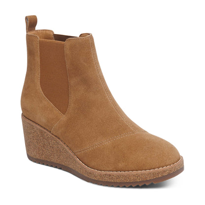 Dawn Wedge Boot catalog Angle #color_honey