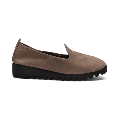 Liz Slip On Flat #color_taupe