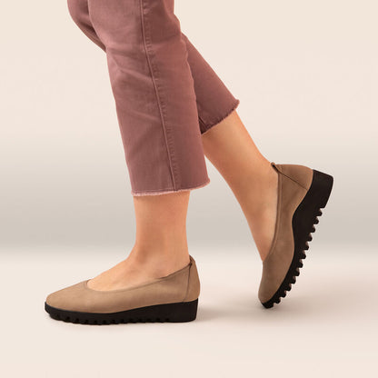 Brianna Slip On #color_taupe