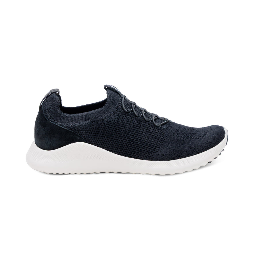 Kinsley Arch Support Sneaker #color_black