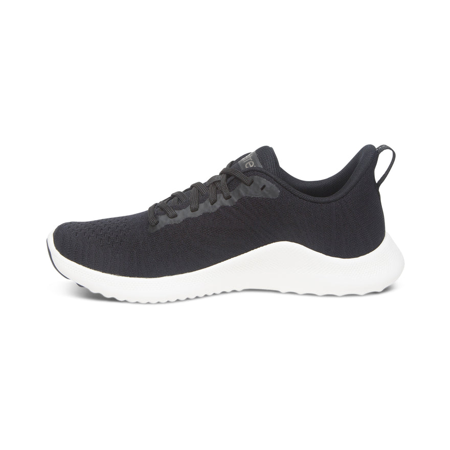 Emery-Arch-Support-Sneaker #color_black