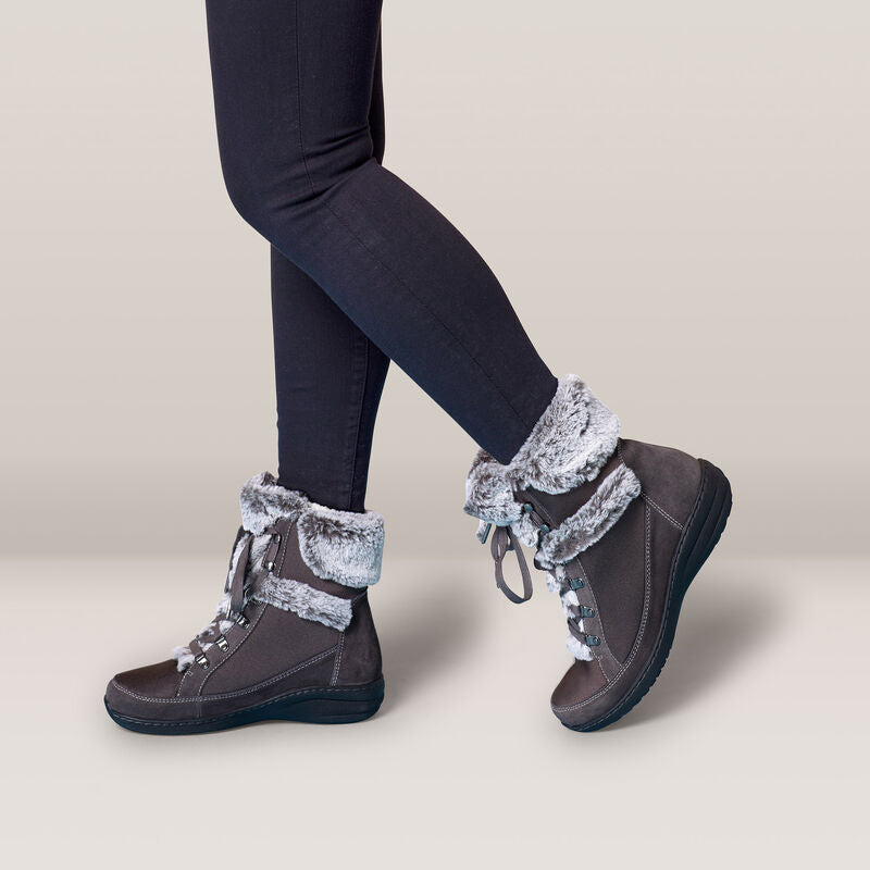Fiona-Suede-Boot #color_charcoal