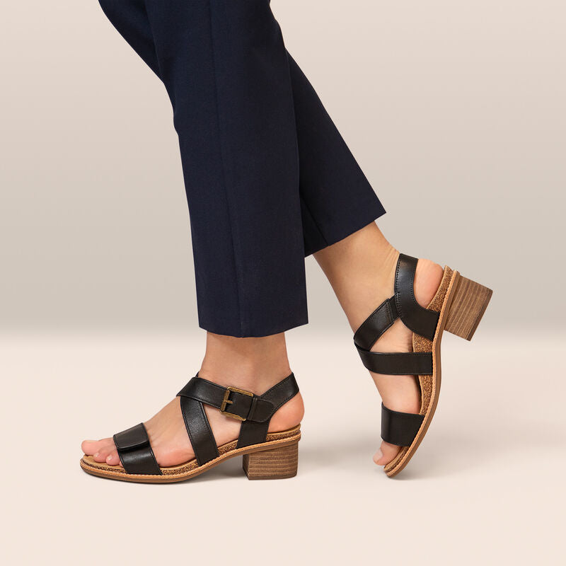 Kristin-Arch-Support-Block-Heel #color_black